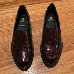 NEVER BEEN WARN White Mountain Loafers